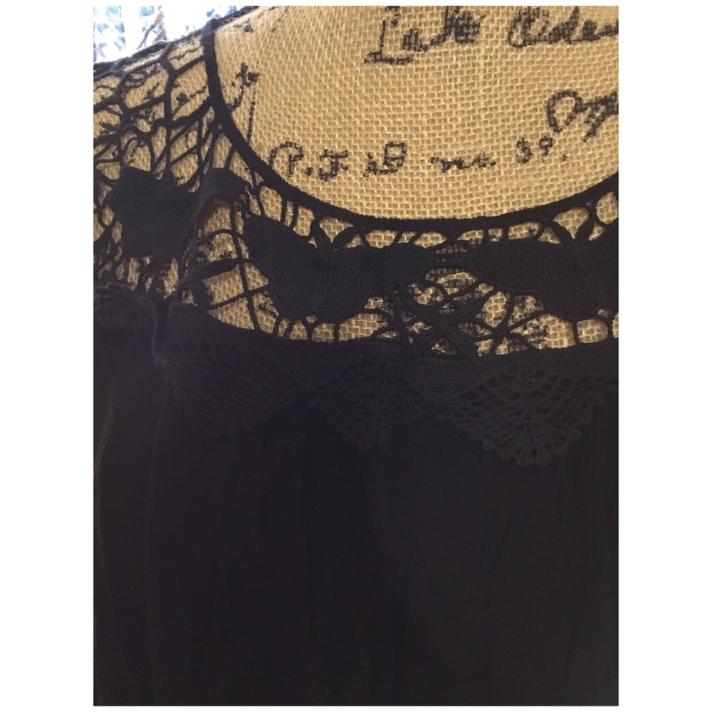 1 Size Small Left - Picture 5 of 5